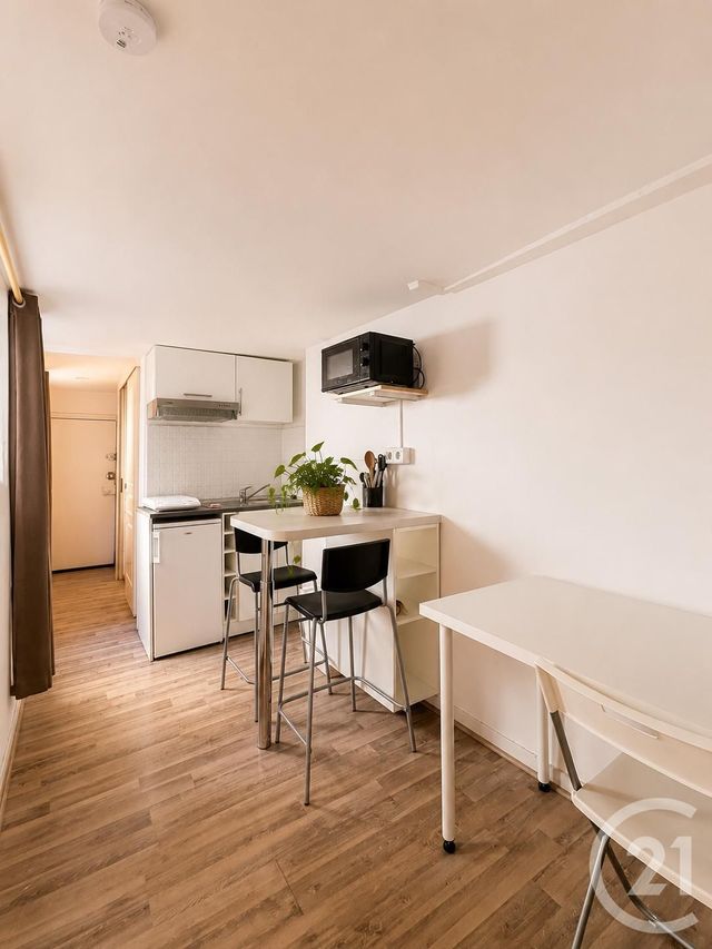 Appartement F1 &agrave; louer - 1 pi&egrave;ce - 17,77 m2 - Orleans - 45 - CENTRE