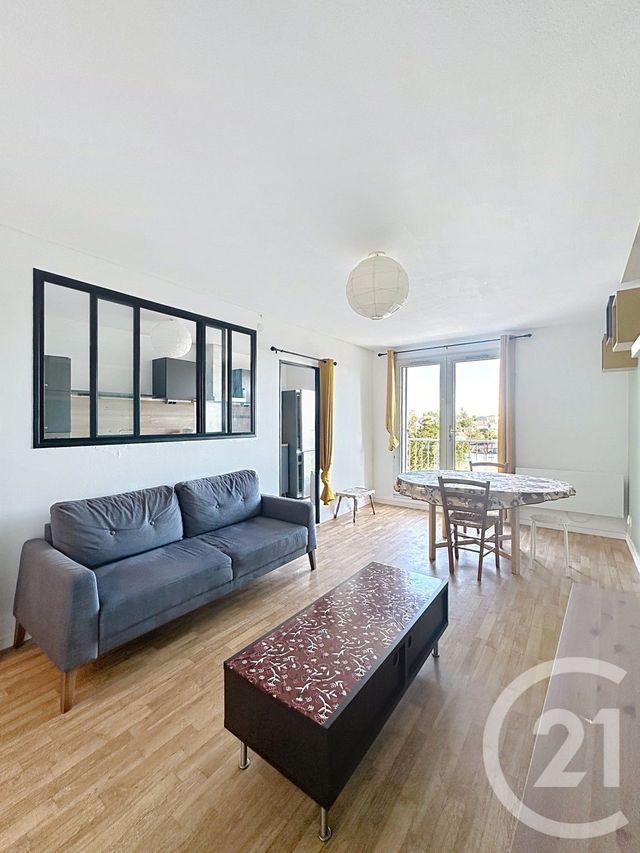 Appartement F2 &agrave; louer - 2 pi&egrave;ces - 53,46 m2 - Orleans - 45 - CENTRE