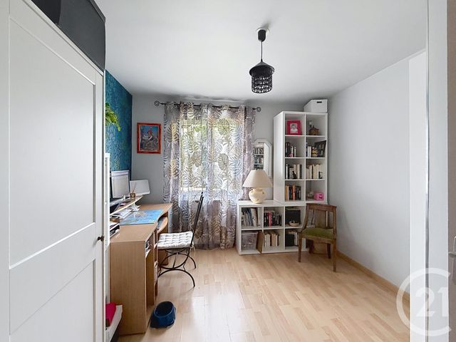 Appartement T4 &agrave; vendre - 4 pi&egrave;ces - 75,35 m2 - St Jean De La Ruelle - 45 - CENTRE