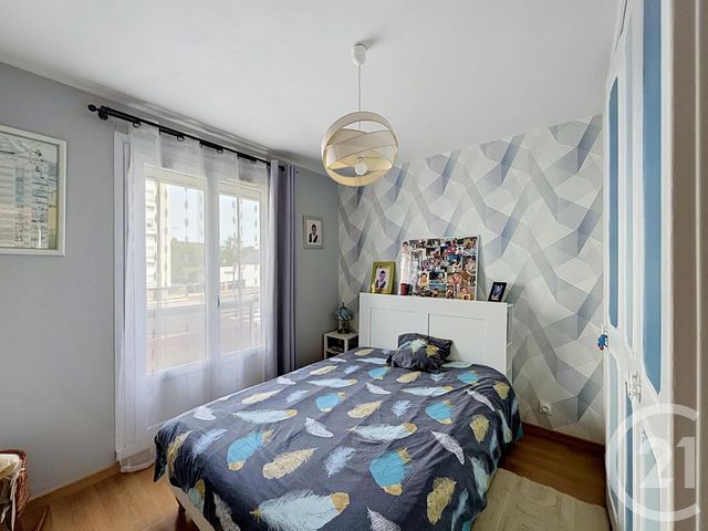 Appartement T4 &agrave; vendre - 4 pi&egrave;ces - 75,35 m2 - St Jean De La Ruelle - 45 - CENTRE