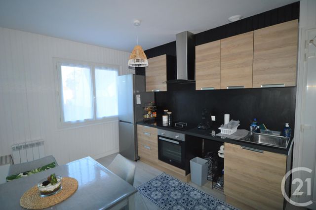Maison &agrave; louer - 2 pi&egrave;ces - 43 m2 - Saran - 45 - CENTRE