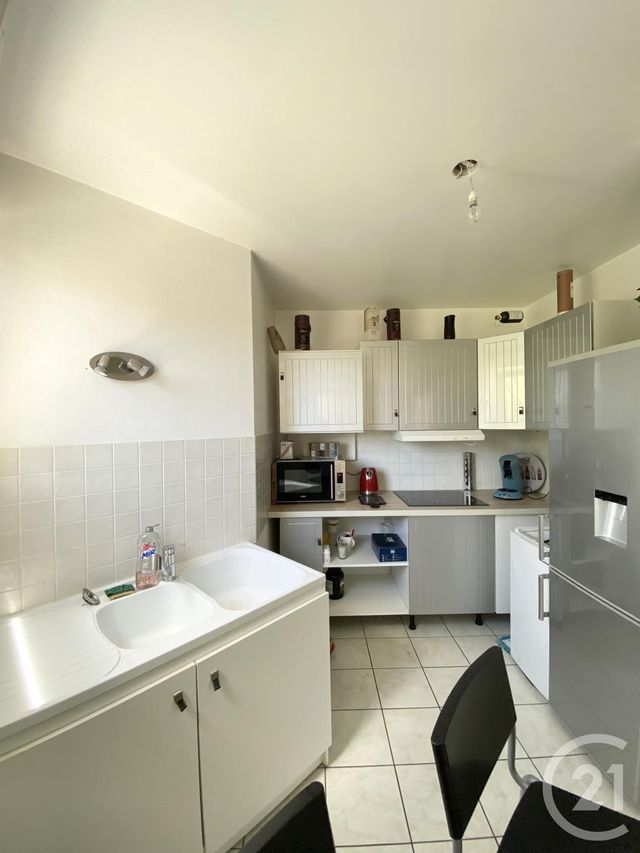 Appartement F3 &agrave; louer - 3 pi&egrave;ces - 73,10 m2 - Orleans - 45 - CENTRE