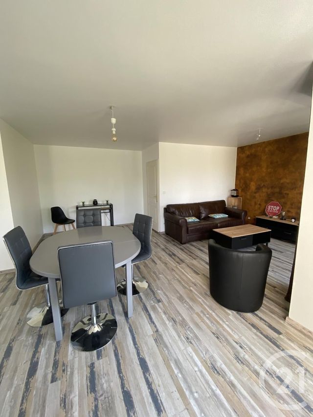 Appartement F3 &agrave; louer - 3 pi&egrave;ces - 73,10 m2 - Orleans - 45 - CENTRE