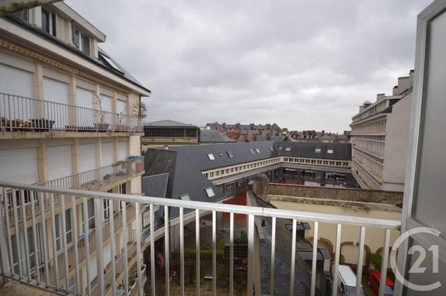 Appartement F1 &agrave; louer - 1 pi&egrave;ce - 16,39 m2 - Orleans - 45 - CENTRE