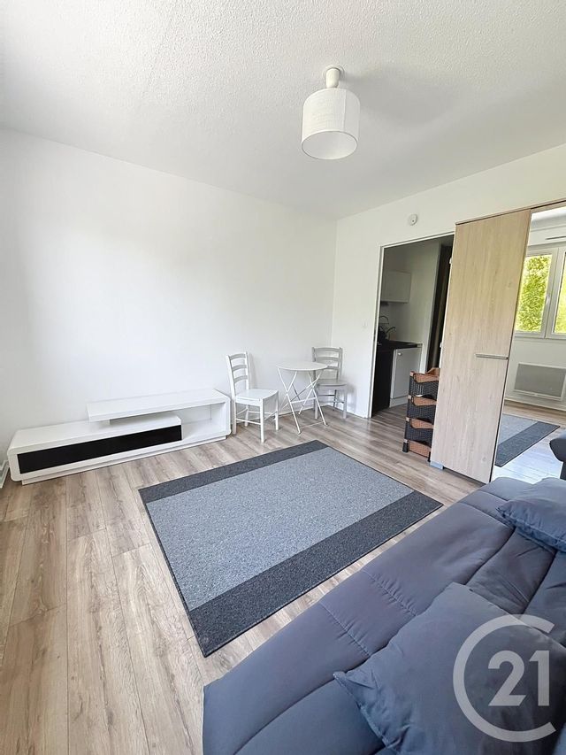 Appartement F1 &agrave; louer - 1 pi&egrave;ce - 19,79 m2 - Orleans - 45 - CENTRE