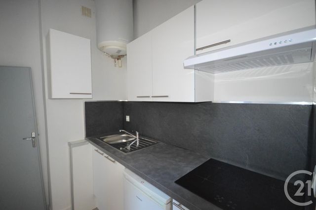 Appartement F2 &agrave; louer - 2 pi&egrave;ces - 32 m2 - Orleans - 45 - CENTRE