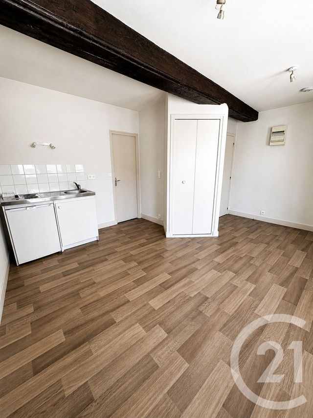 Appartement Studio &agrave; louer - 1 pi&egrave;ce - 19 m2 - Orleans - 45 - CENTRE