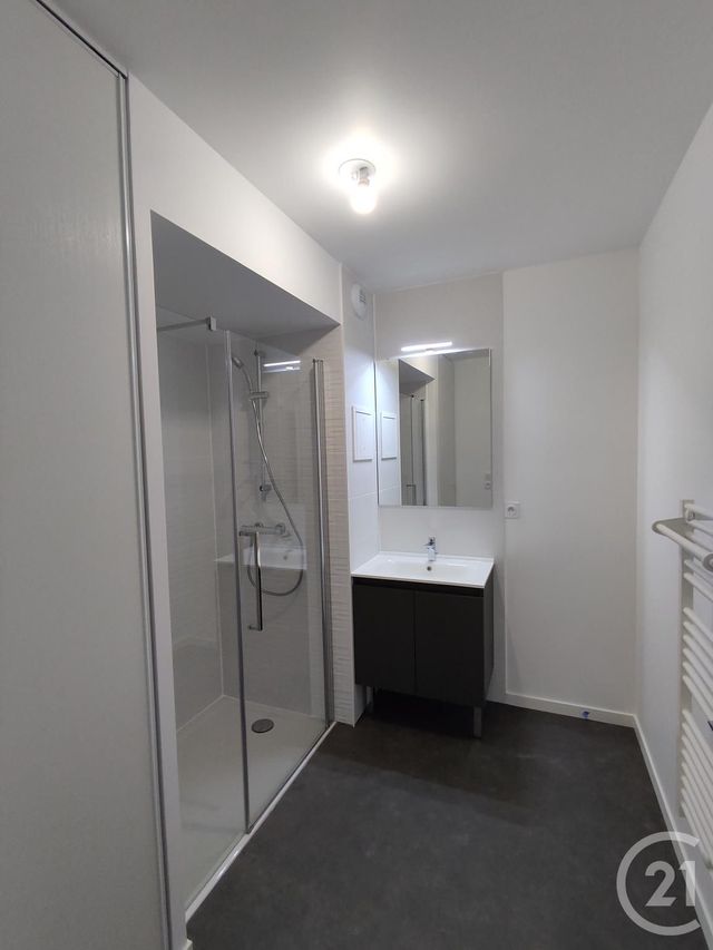 Appartement F3 &agrave; louer - 3 pi&egrave;ces - 57,93 m2 - Orleans - 45 - CENTRE