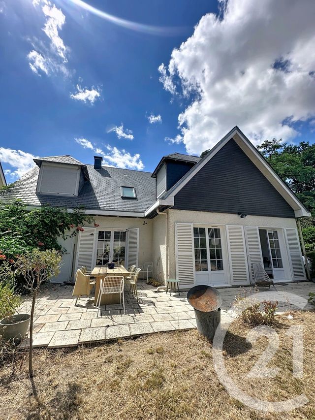 Maison &agrave; louer - 8 pi&egrave;ces - 150,33 m2 - Orleans - 45 - CENTRE