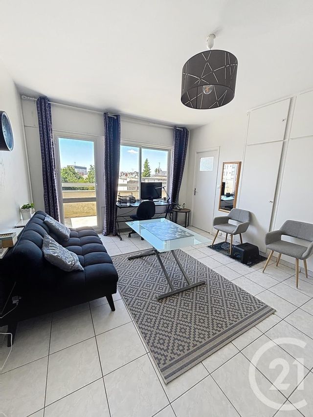 Appartement F1 &agrave; louer - 1 pi&egrave;ce - 28,50 m2 - Orleans - 45 - CENTRE