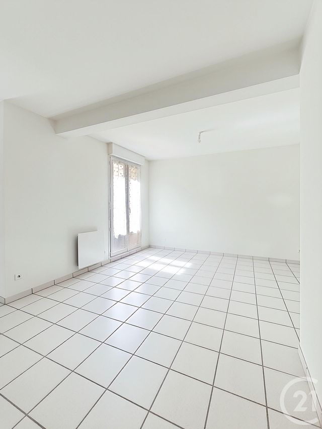 Maison &agrave; louer - 3 pi&egrave;ces - 83,83 m2 - Ingre - 45 - CENTRE