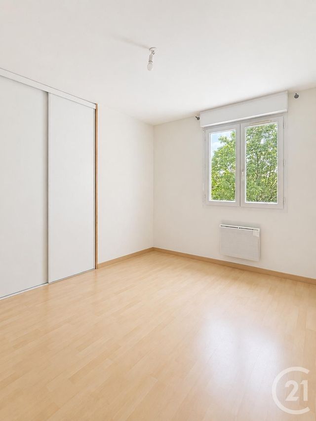 Maison &agrave; louer - 3 pi&egrave;ces - 83,83 m2 - Ingre - 45 - CENTRE