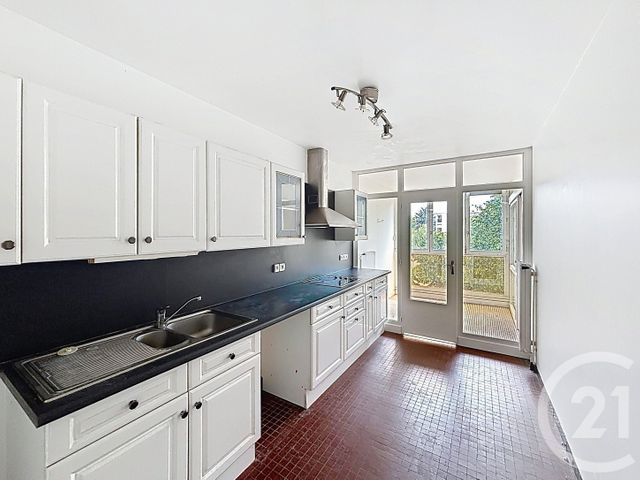 Appartement F4 &agrave; louer - 4 pi&egrave;ces - 108,95 m2 - Orleans - 45 - CENTRE