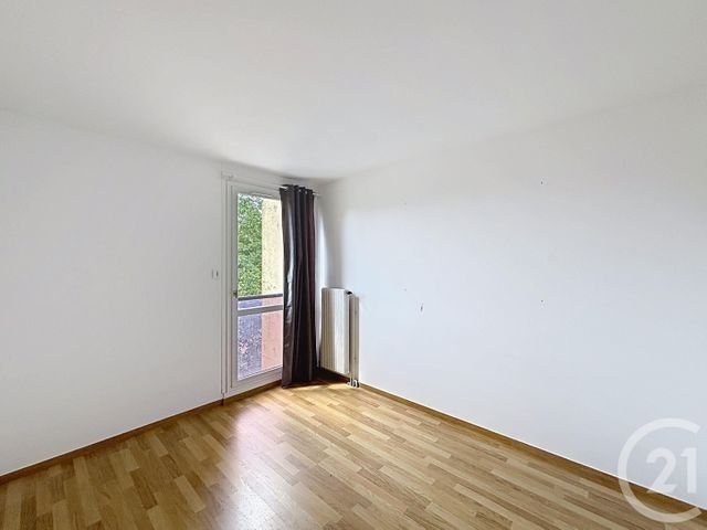 Appartement F4 &agrave; louer - 4 pi&egrave;ces - 108,95 m2 - Orleans - 45 - CENTRE