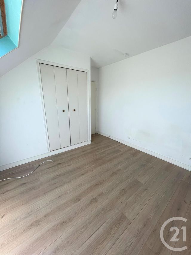 Appartement Duplex &agrave; louer - 2 pi&egrave;ces - 39,60 m2 - Orleans - 45 - CENTRE
