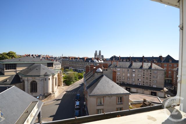 Appartement Duplex &agrave; louer - 2 pi&egrave;ces - 39,60 m2 - Orleans - 45 - CENTRE