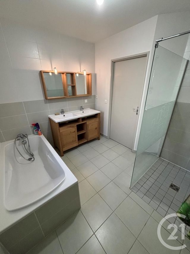 Maison &agrave; louer - 4 pi&egrave;ces - 103,40 m2 - Ormes - 45 - CENTRE