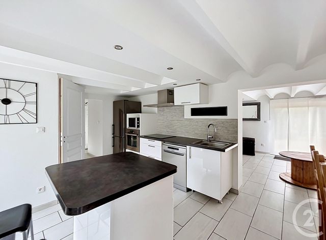 Maison &agrave; louer - 6 pi&egrave;ces - 115 m2 - Saran - 45 - CENTRE