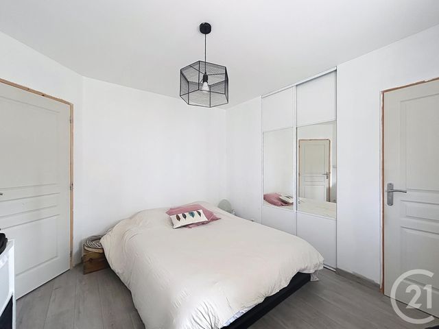 Maison &agrave; louer - 6 pi&egrave;ces - 115 m2 - Saran - 45 - CENTRE