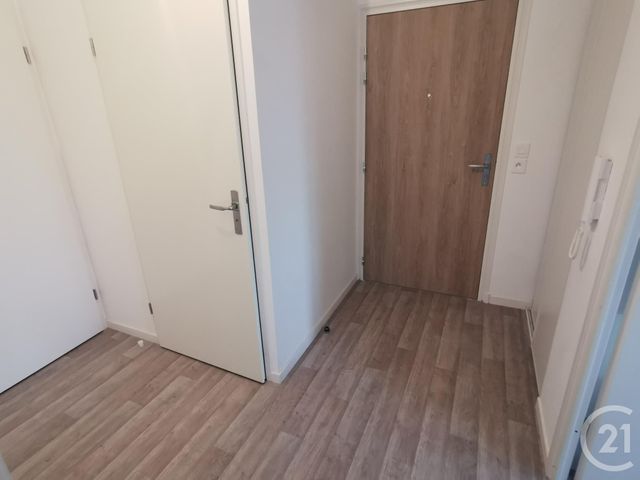 Appartement F3 &agrave; louer - 3 pi&egrave;ces - 55,05 m2 - La Chapelle St Mesmin - 45 - CENTRE