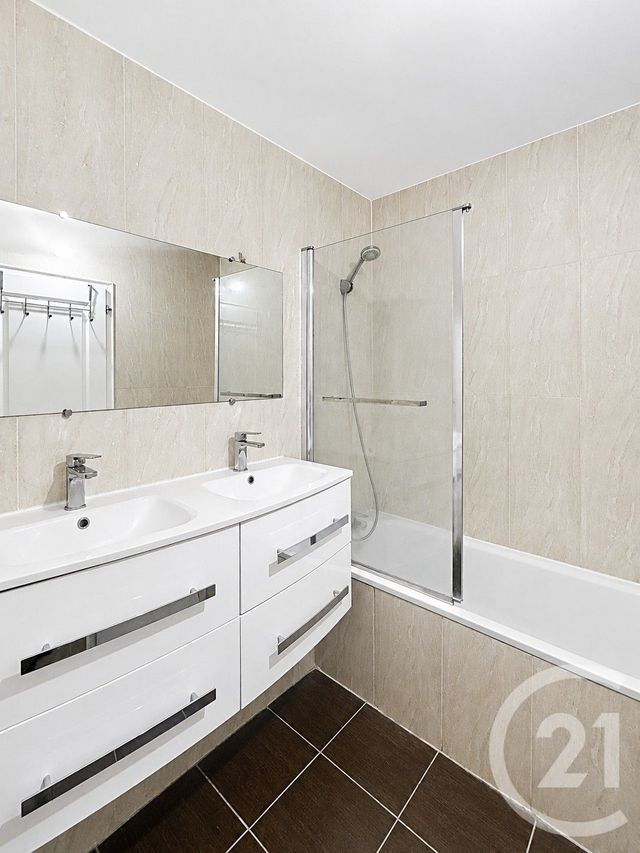 Appartement Chambre &agrave; louer - 1 pi&egrave;ce - 10,43 m2 - Orleans - 45 - CENTRE