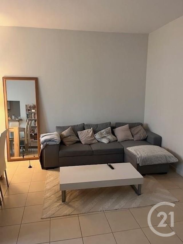 Appartement F1bis &agrave; louer - 2 pi&egrave;ces - 40,50 m2 - Orleans - 45 - CENTRE