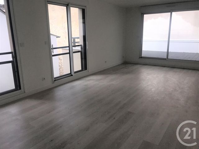 Appartement F2 &agrave; louer - 2 pi&egrave;ces - 62 m2 - Orleans - 45 - CENTRE