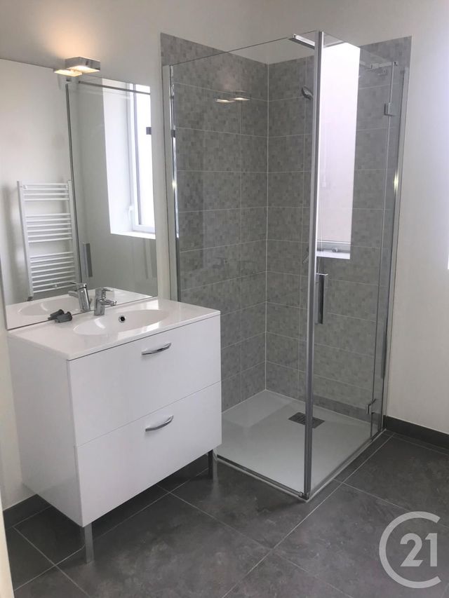 Appartement F2 &agrave; louer - 2 pi&egrave;ces - 62 m2 - Orleans - 45 - CENTRE