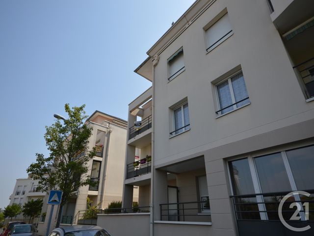 Appartement F3 &agrave; louer - 3 pi&egrave;ces - 68,71 m2 - Fleury Les Aubrais - 45 - CENTRE
