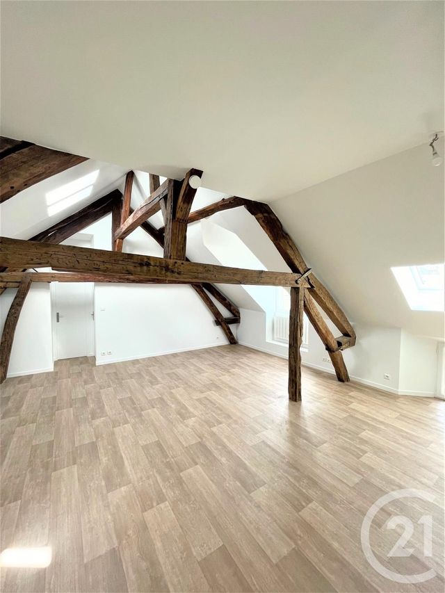 Appartement F2 &agrave; louer - 2 pi&egrave;ces - 43,80 m2 - Orleans - 45 - CENTRE