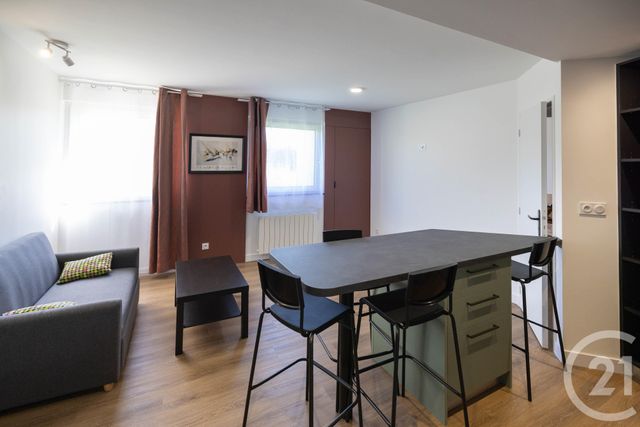 Appartement F2 &agrave; louer - 2 pi&egrave;ces - 36 m2 - Orleans - 45 - CENTRE