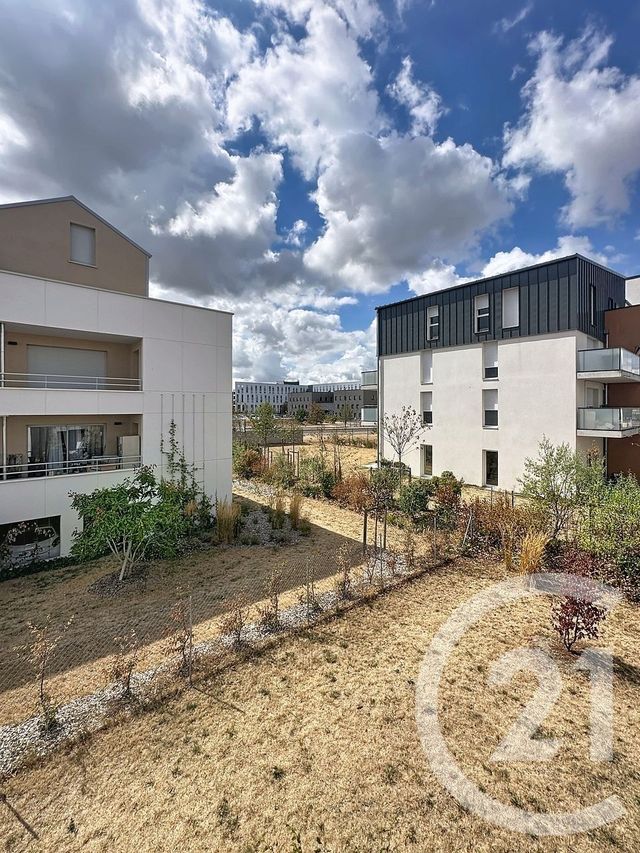 Appartement F3 &agrave; louer - 3 pi&egrave;ces - 65,50 m2 - Saran - 45 - CENTRE