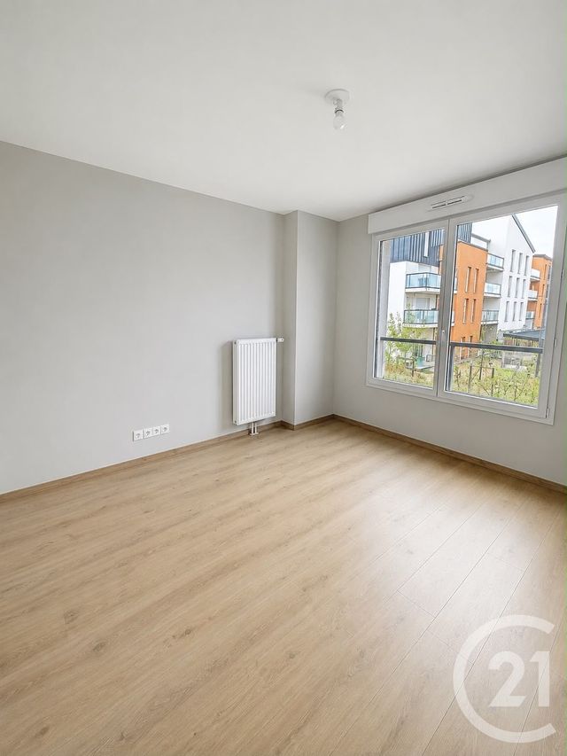 Appartement F3 &agrave; louer - 3 pi&egrave;ces - 65,50 m2 - Saran - 45 - CENTRE