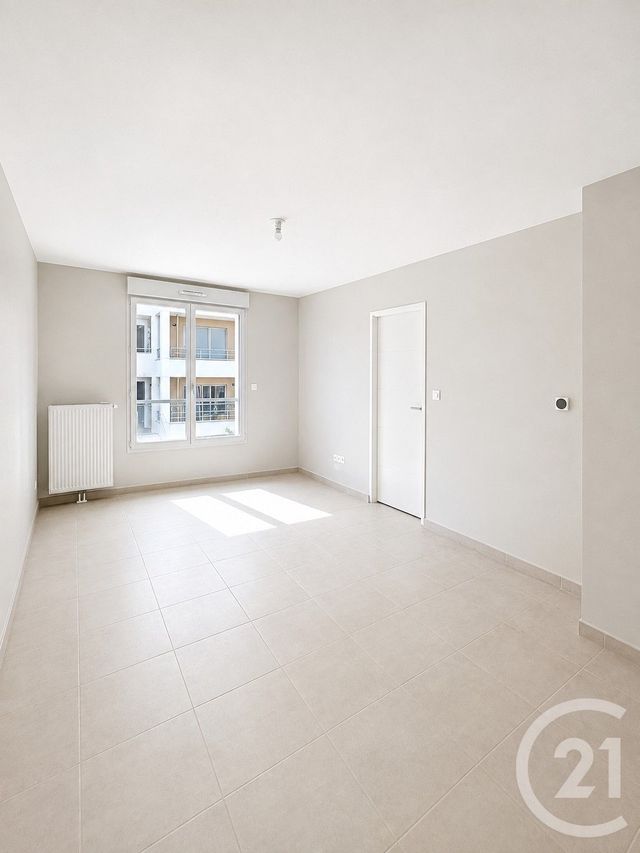 Appartement F3 &agrave; louer - 3 pi&egrave;ces - 65,50 m2 - Saran - 45 - CENTRE