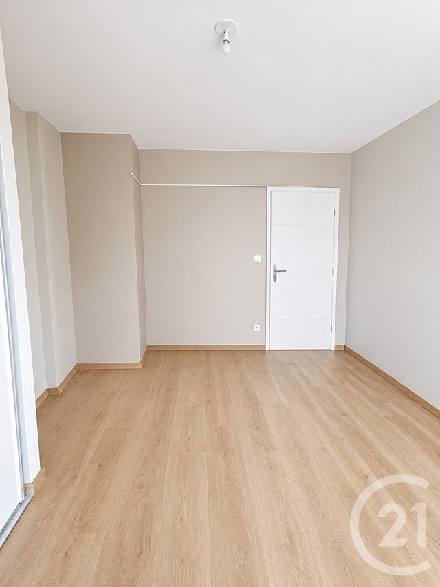Appartement F3 &agrave; louer - 3 pi&egrave;ces - 65,50 m2 - Saran - 45 - CENTRE