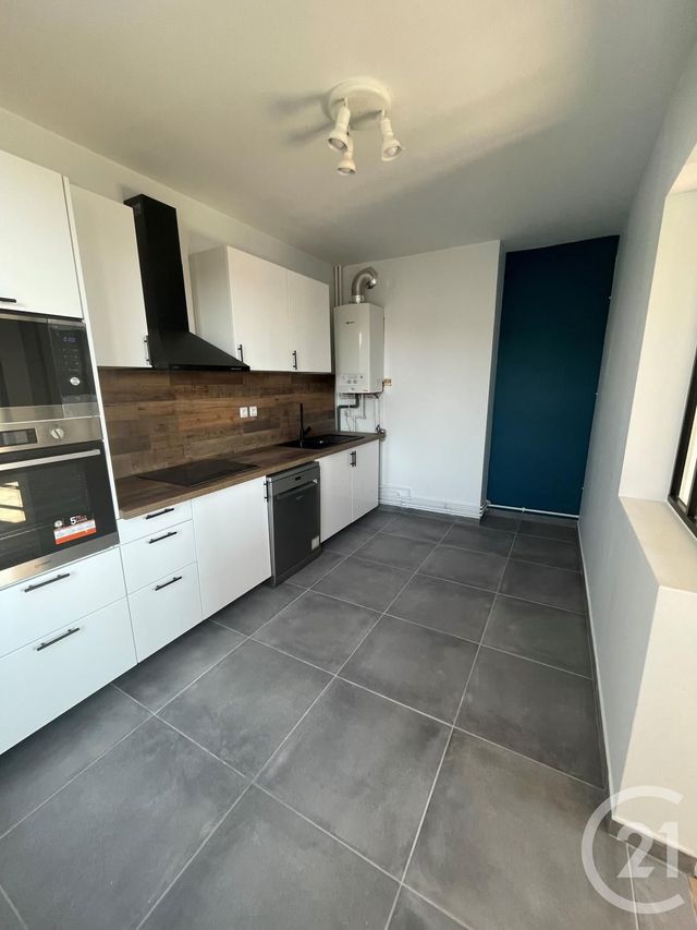 Appartement F4 &agrave; louer - 4 pi&egrave;ces - 79,03 m2 - Orleans - 45 - CENTRE