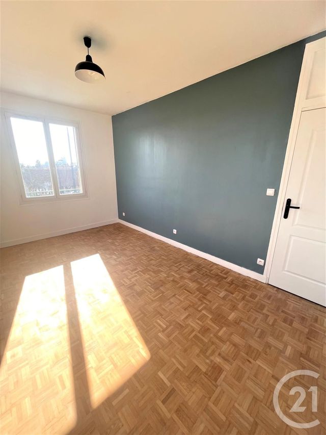 Appartement F4 &agrave; louer - 4 pi&egrave;ces - 79,03 m2 - Orleans - 45 - CENTRE