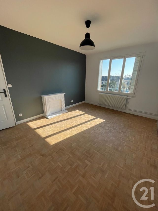 Appartement F4 &agrave; louer - 4 pi&egrave;ces - 79,03 m2 - Orleans - 45 - CENTRE
