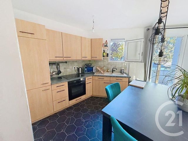 Appartement F2 &agrave; louer - 2 pi&egrave;ces - 49 m2 - Fleury Les Aubrais - 45 - CENTRE