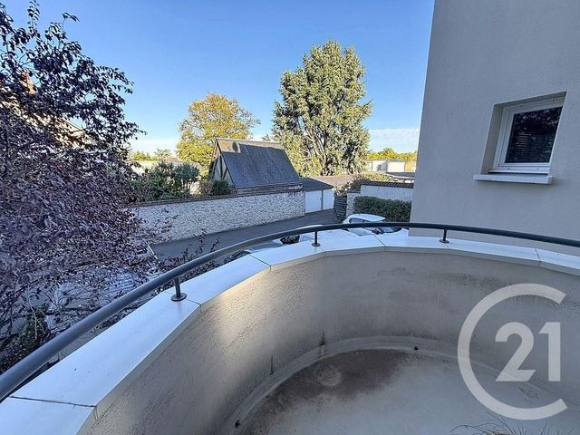 Appartement F2 &agrave; louer - 2 pi&egrave;ces - 49 m2 - Fleury Les Aubrais - 45 - CENTRE