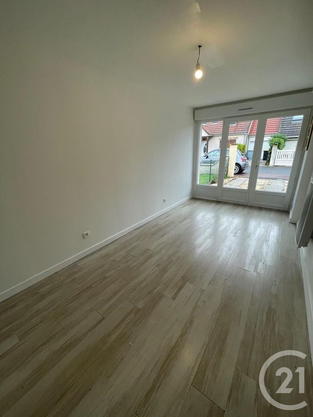 Maison &agrave; louer - 6 pi&egrave;ces - 102 m2 - Fleury Les Aubrais - 45 - CENTRE