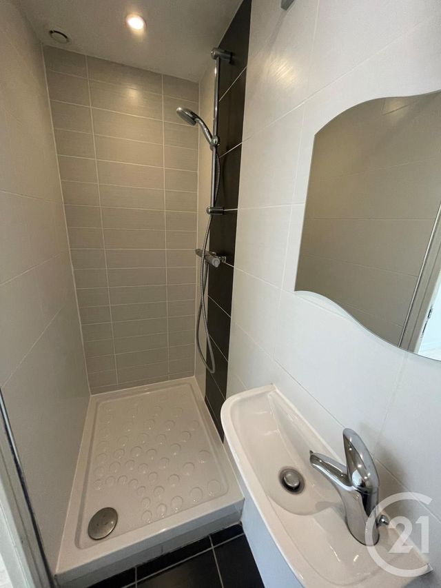 Maison &agrave; louer - 6 pi&egrave;ces - 102 m2 - Fleury Les Aubrais - 45 - CENTRE