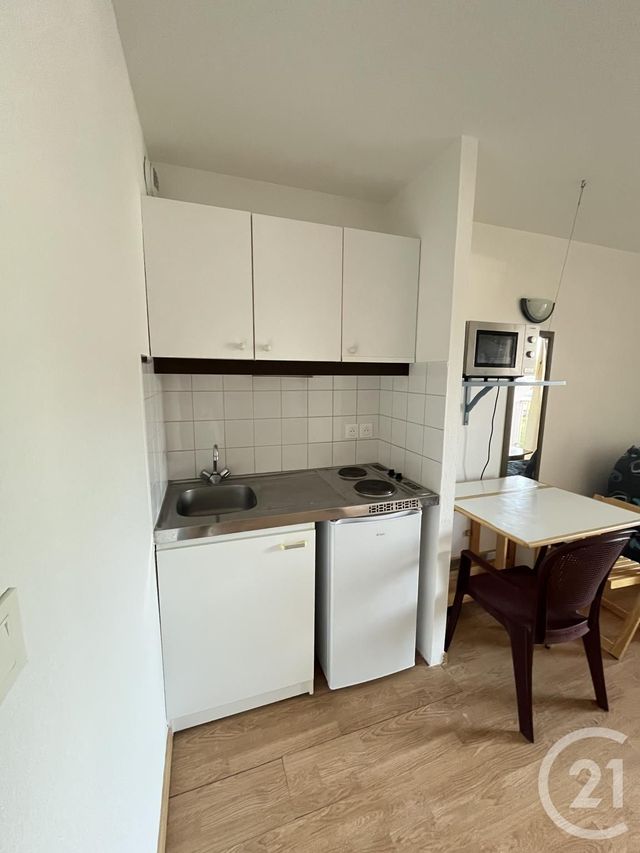 Appartement F1 &agrave; louer - 1 pi&egrave;ce - 24 m2 - Olivet - 45 - CENTRE