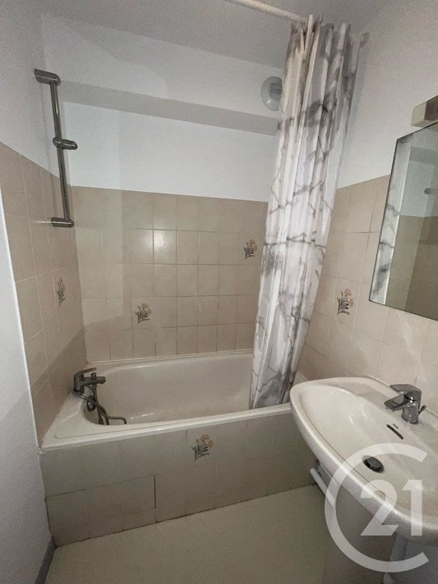 Appartement F1 &agrave; louer - 1 pi&egrave;ce - 24 m2 - Olivet - 45 - CENTRE