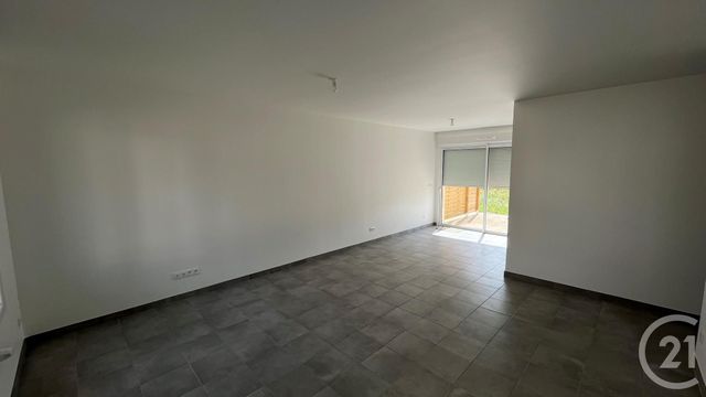 Maison &agrave; louer - 3 pi&egrave;ces - 70,80 m2 - Meung Sur Loire - 45 - CENTRE