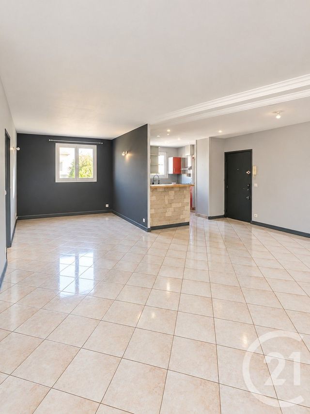 Appartement F4 à louer ST JEAN DE BRAYE
