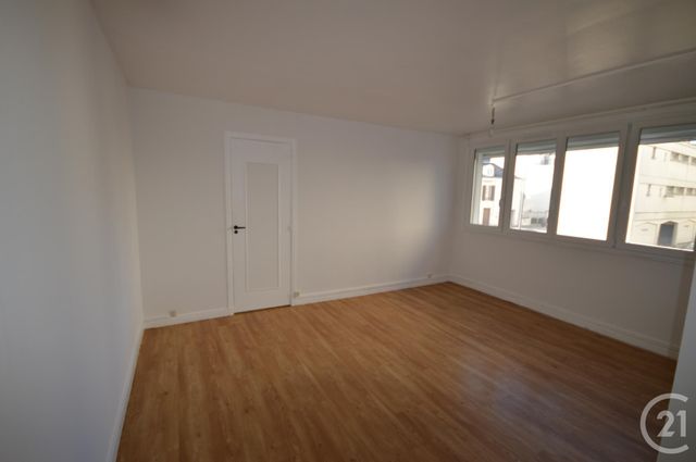 Appartement F2 &agrave; louer - 2 pi&egrave;ces - 41 m2 - Orleans - 45 - CENTRE