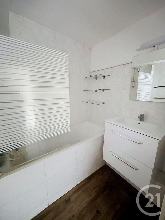 Appartement F2 &agrave; louer - 2 pi&egrave;ces - 44,85 m2 - Orleans - 45 - CENTRE