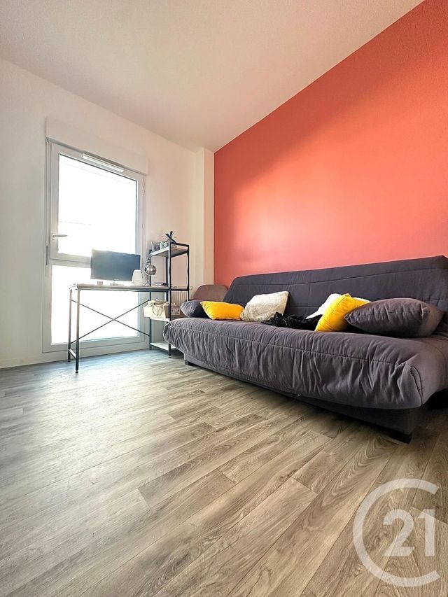 Appartement F3 &agrave; louer - 4 pi&egrave;ces - 85,93 m2 - Fleury Les Aubrais - 45 - CENTRE