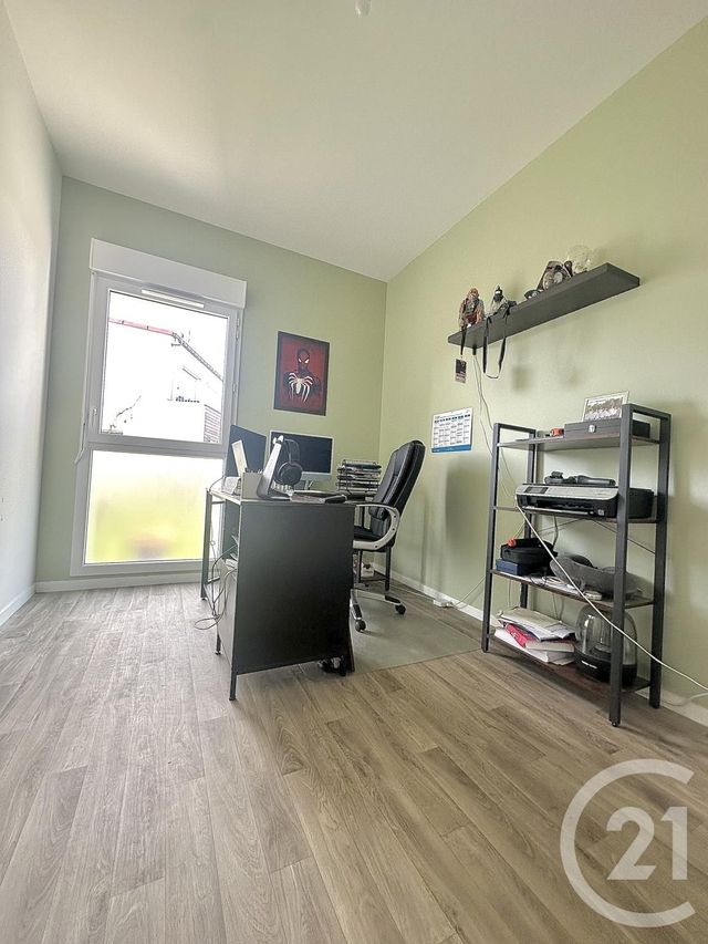 Appartement F3 &agrave; louer - 4 pi&egrave;ces - 85,93 m2 - Fleury Les Aubrais - 45 - CENTRE